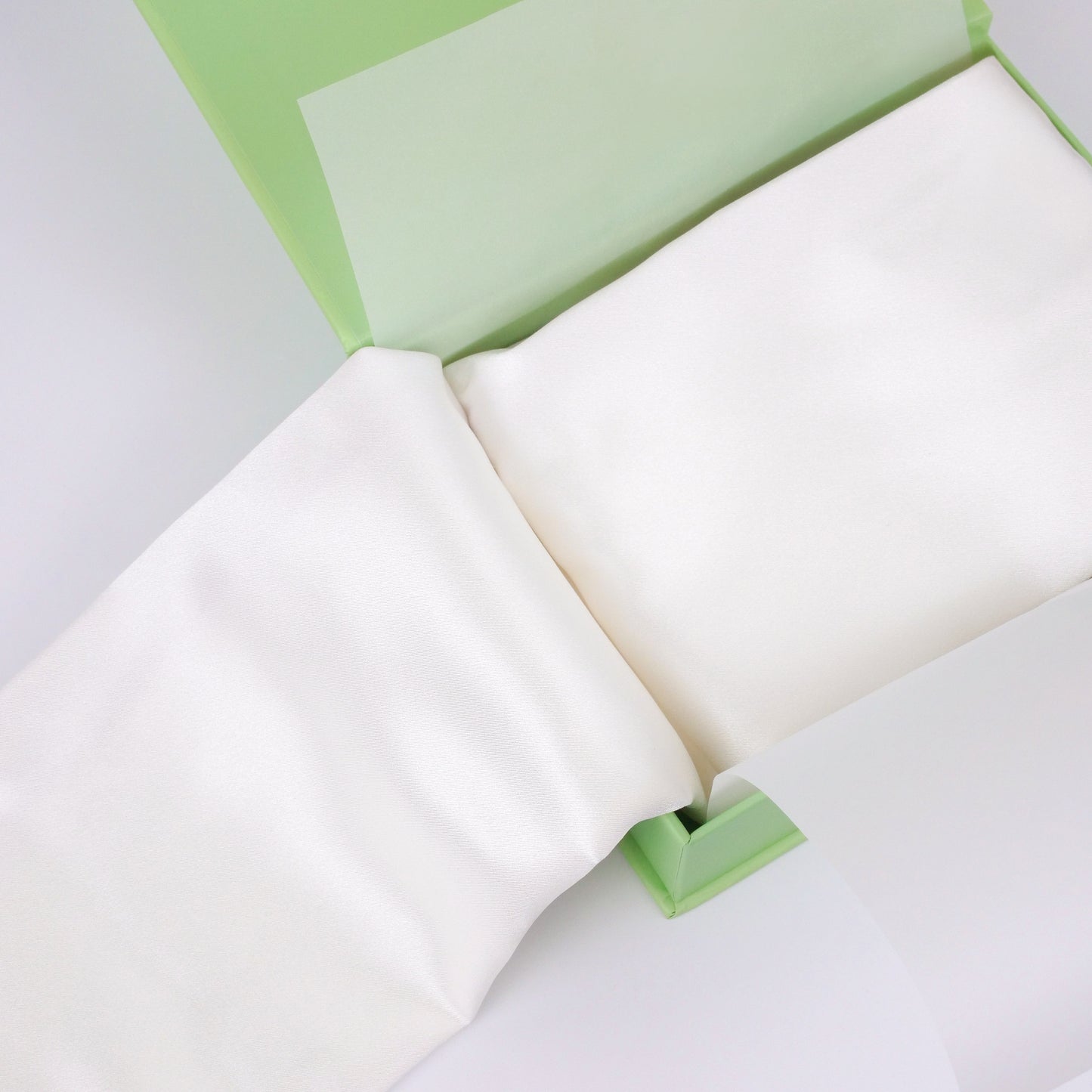 Silk pillowcase - silver