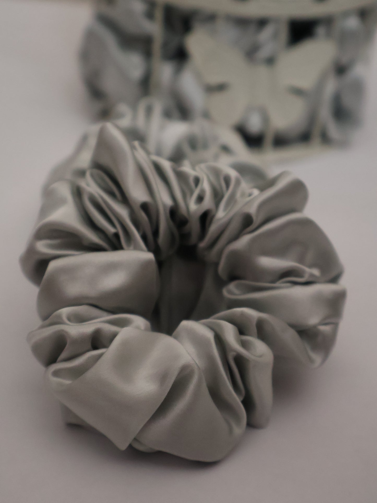 Silk Scrunchie – Silver - Thick 3.5cm