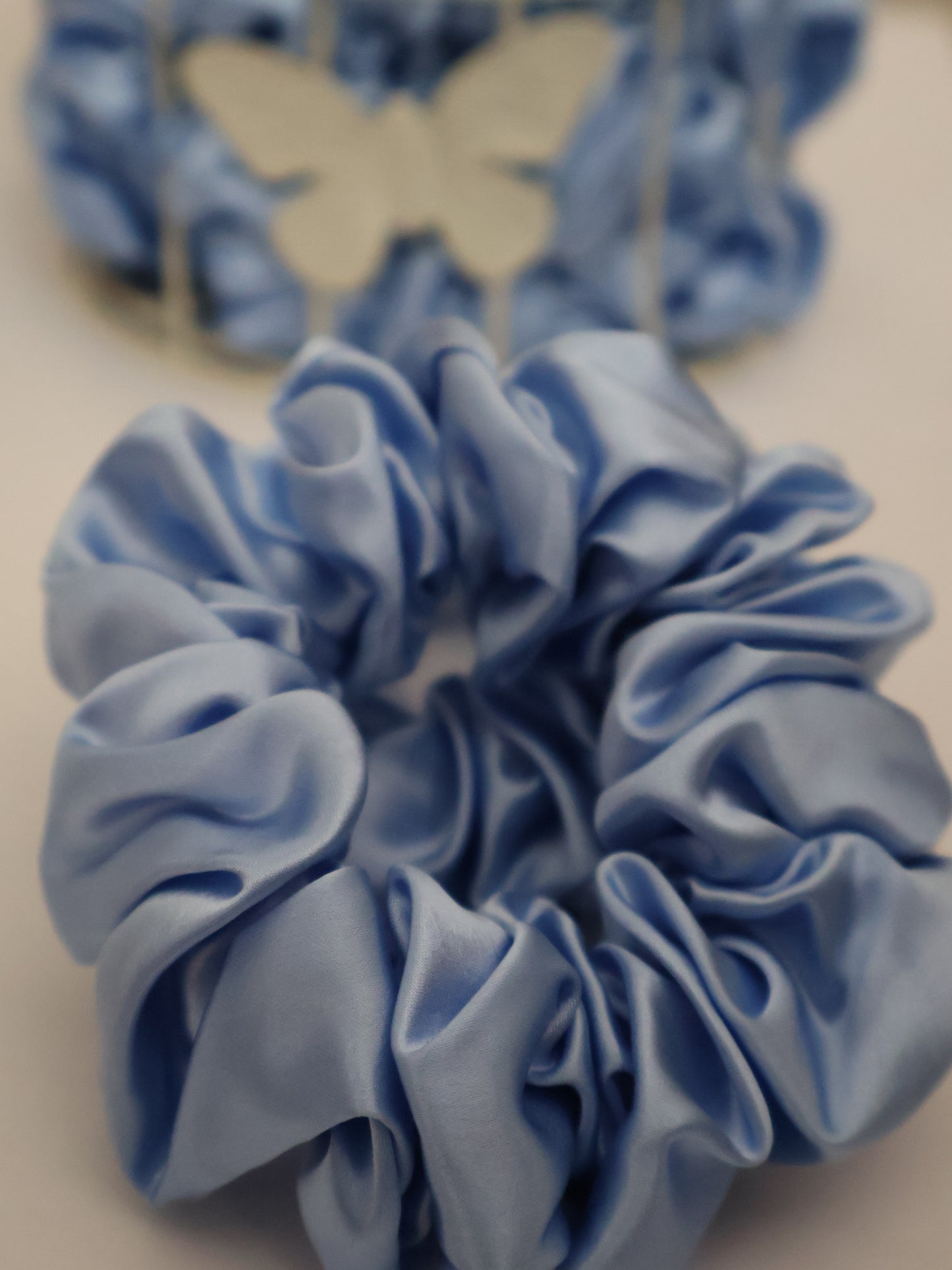 Silk Scrunchie – Sky Blue - Thick 3.5cm