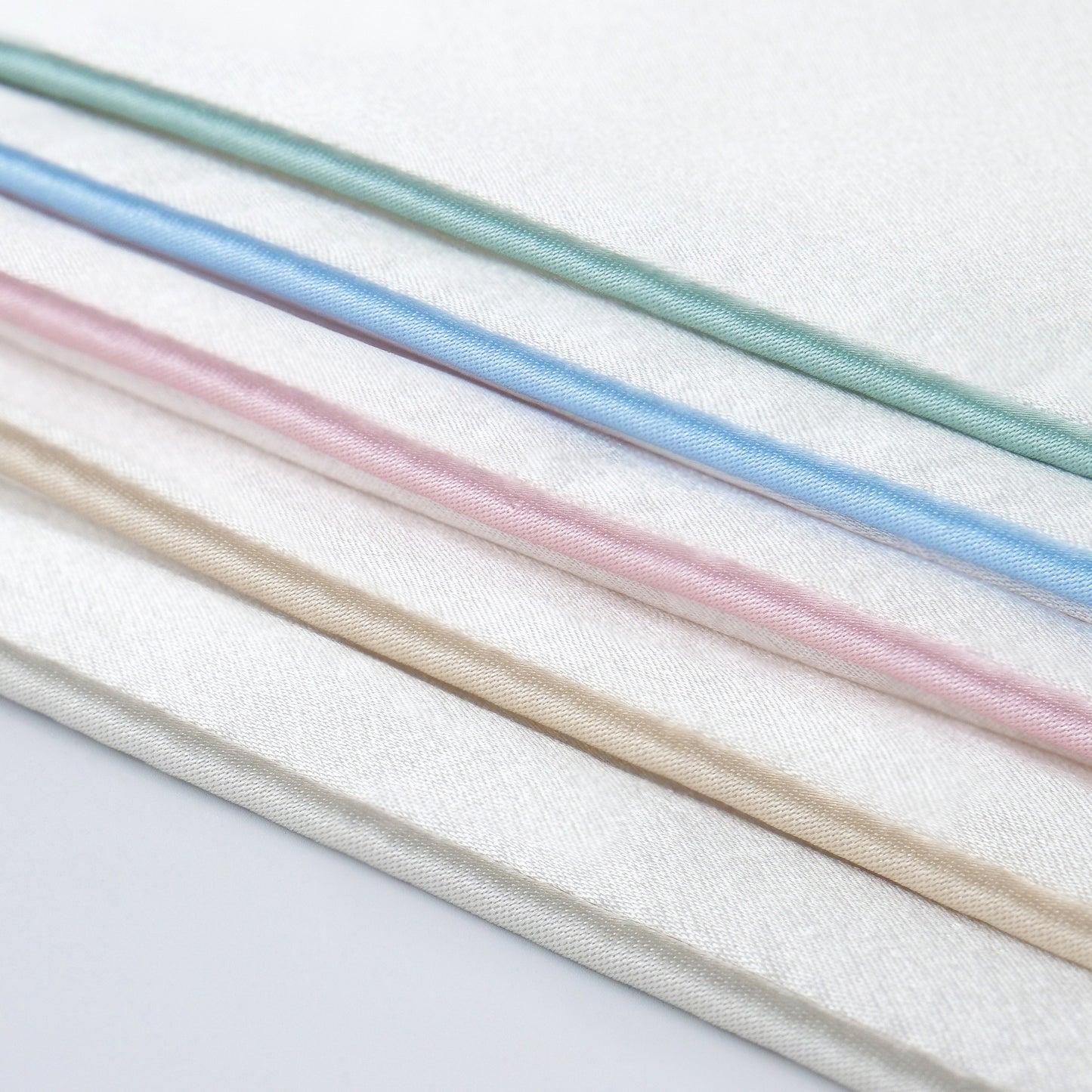 Silk pillowcase - silver